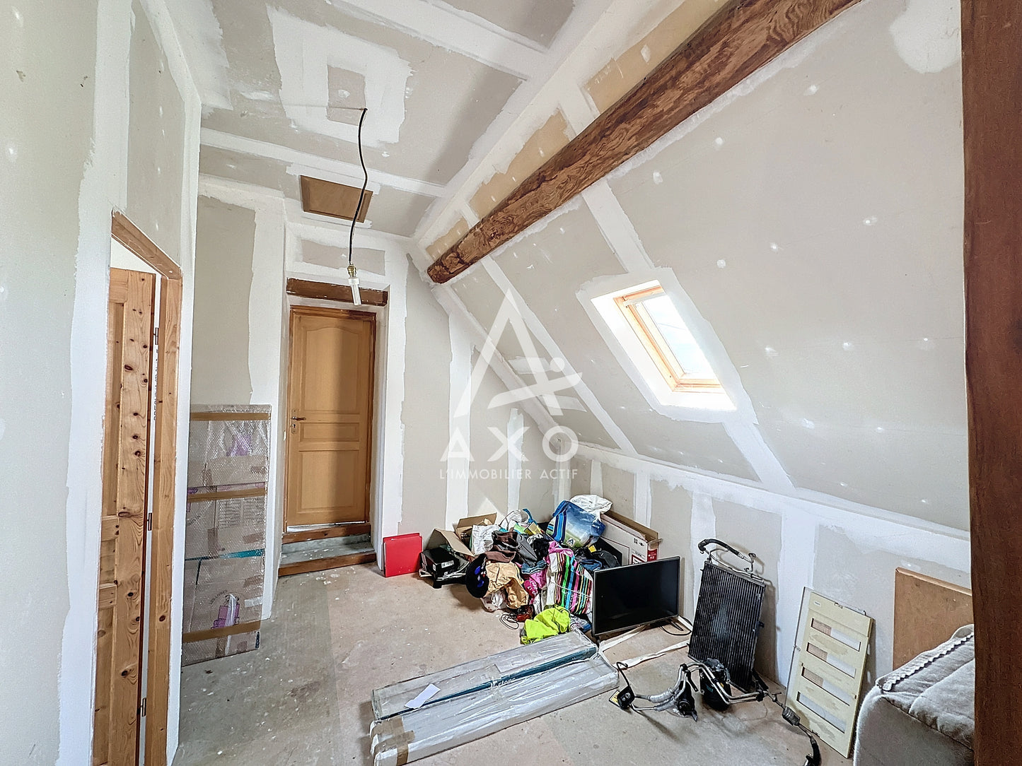 VENDU - Longère Mitoyenne 6 pièces - 148m² - La Loupe / St Victor (28240)