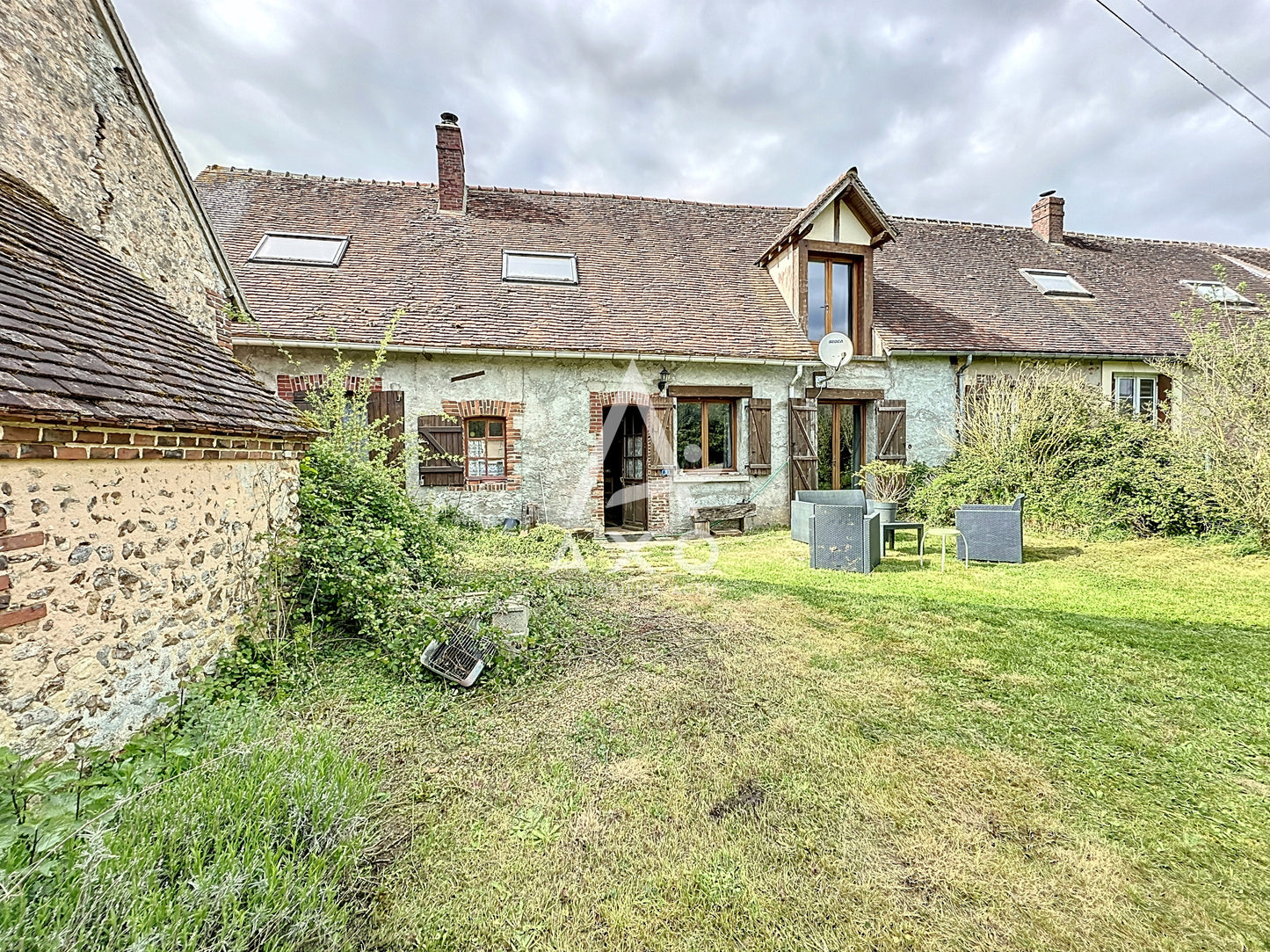 VENDU - Longère Mitoyenne 6 pièces - 148m² - La Loupe / St Victor (28240)