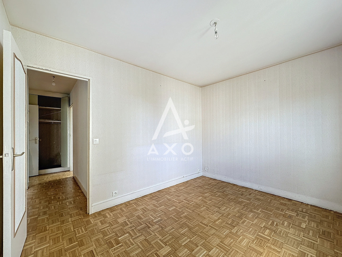 VENDU EN 2 VISITES - Appartement Familial de 3 Pièces - 63,7 m² - Rueil-Malmaison (92500)