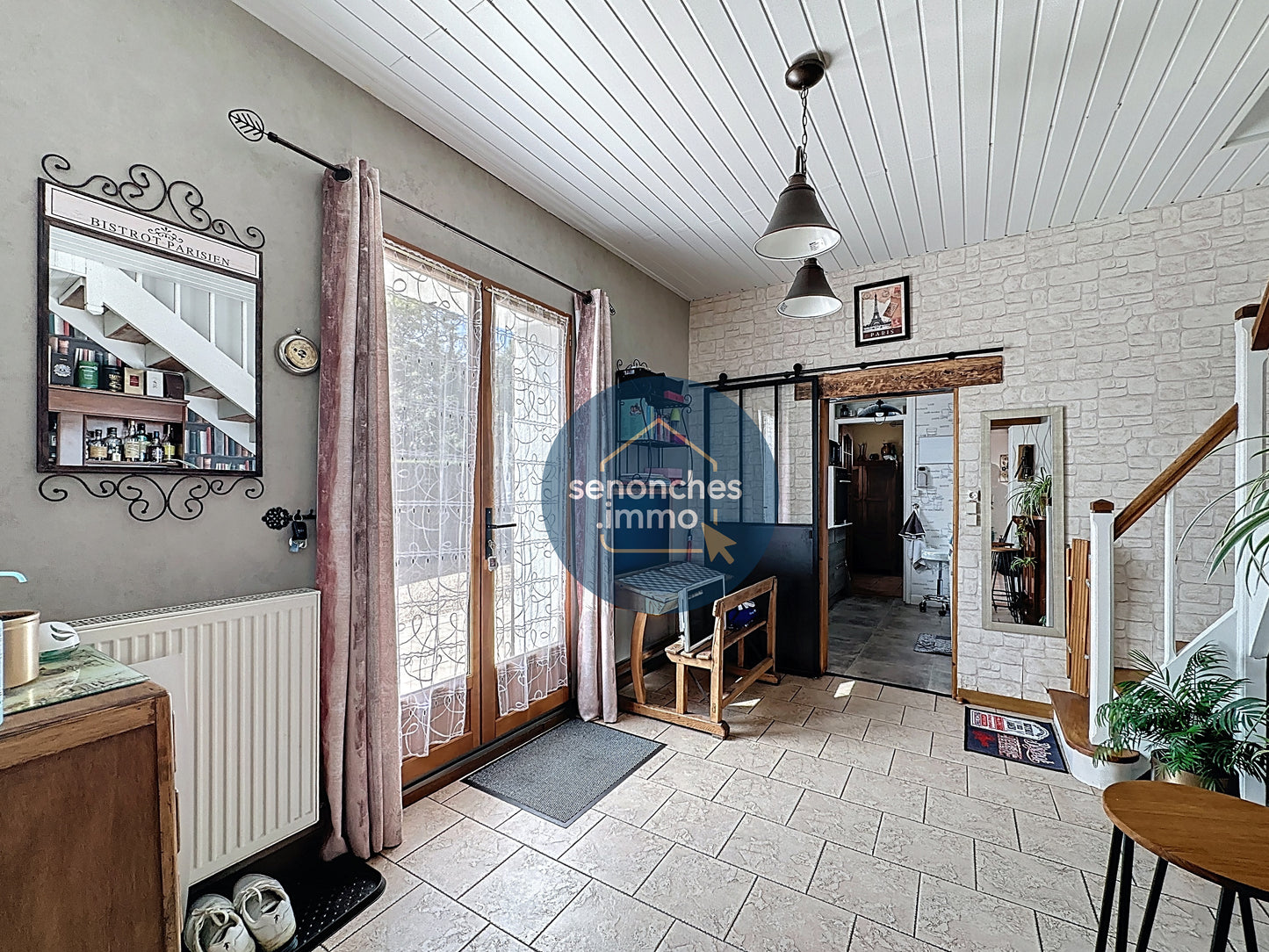 Maison ancienne de 131 m² rénovée avec terrain et dépendances à Belhomert 28240