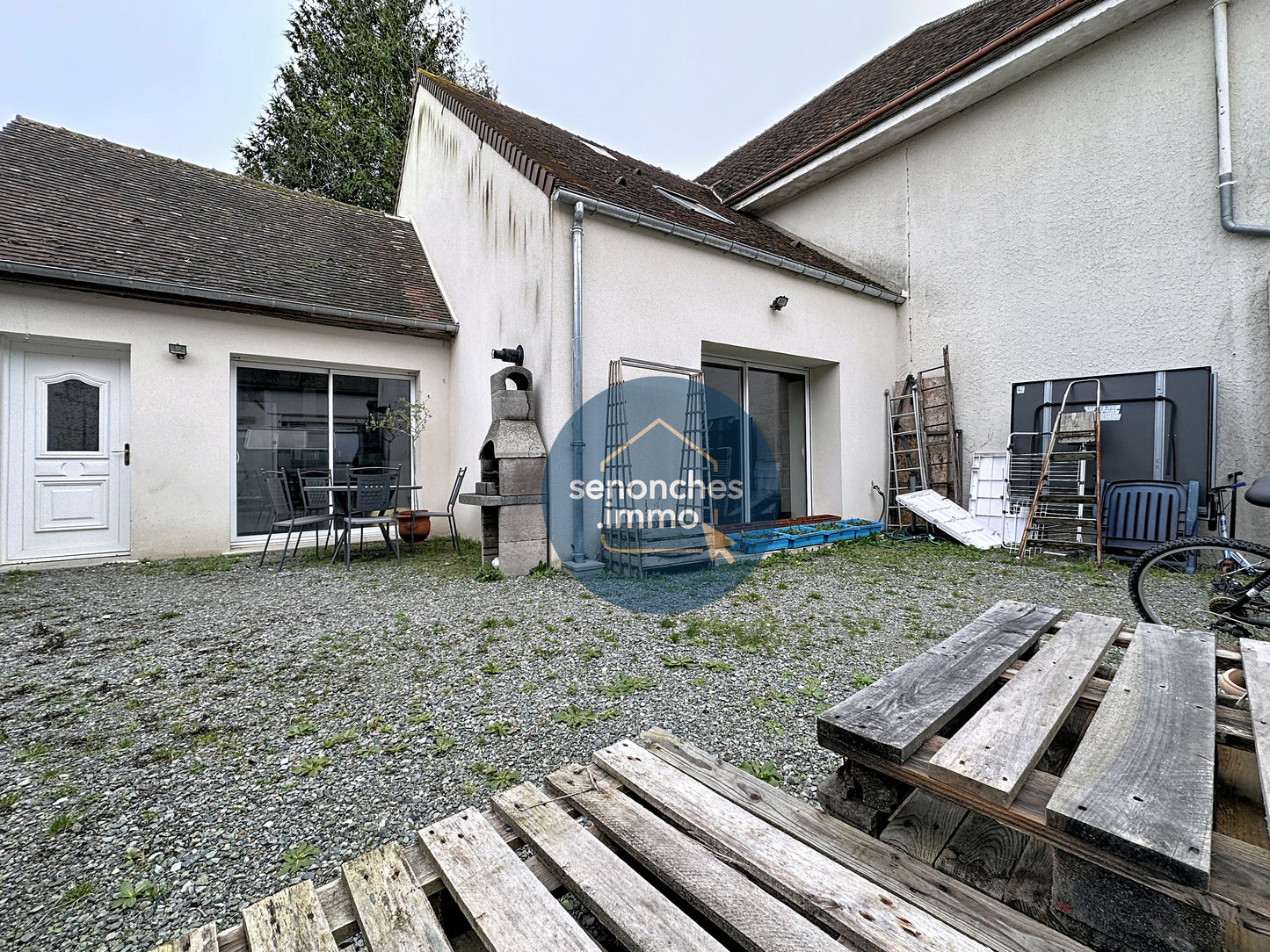 Maison rénovée en centre-ville à vendre à Senonches – Exclusivité