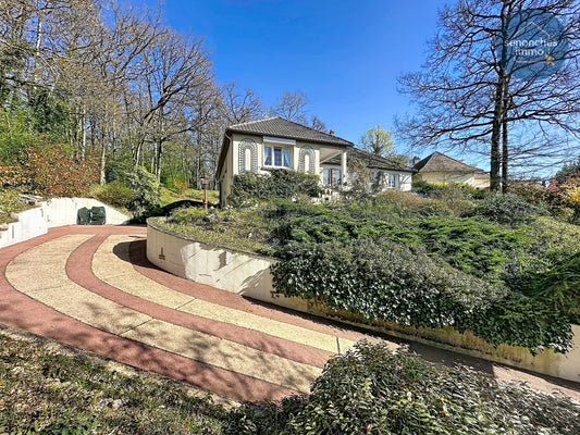 Façade principale propriété familiale à vendre Le Coudray proche Chartres
