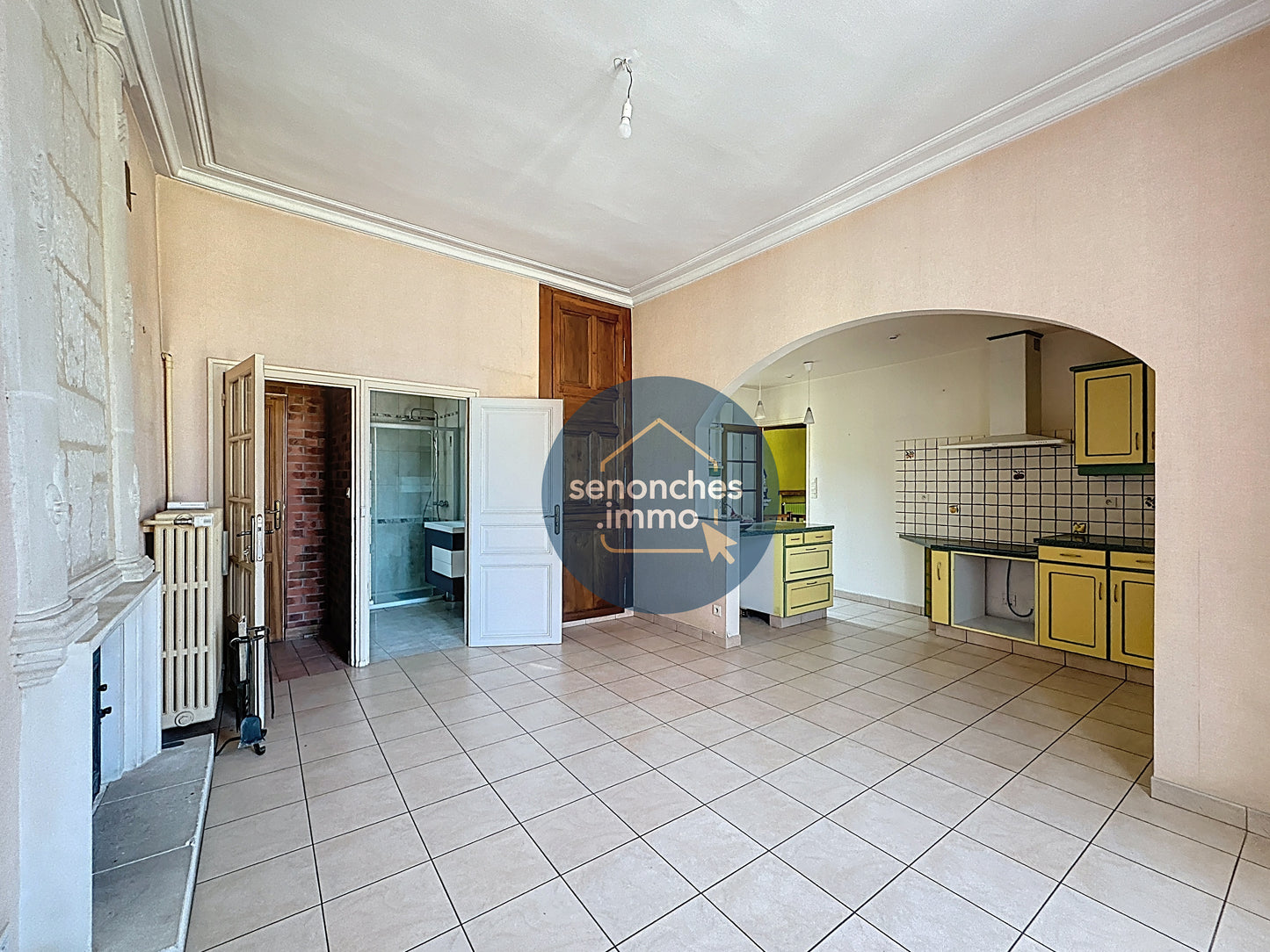 Maison de caractère avec jardin et dépendances – Nogent-le-Rotrou centre