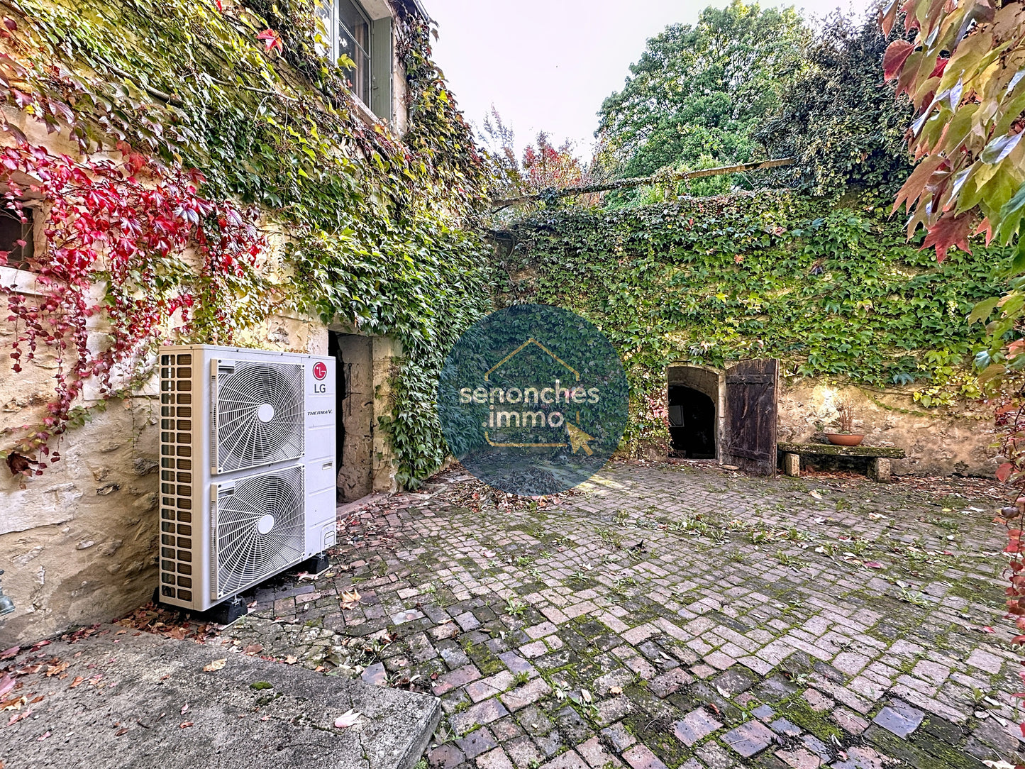 Maison de caractère avec jardin et dépendances – Nogent-le-Rotrou centre