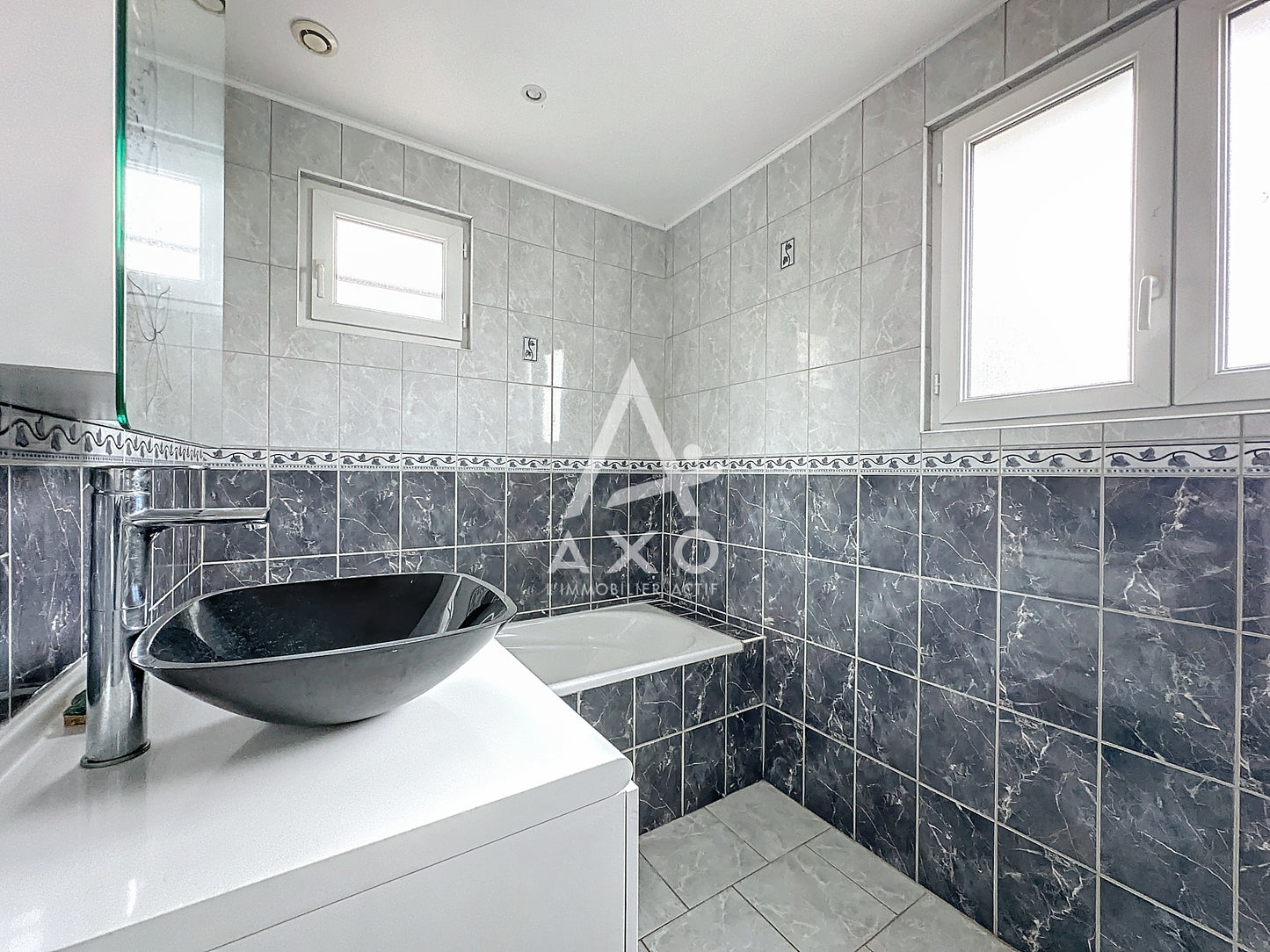 EXCLUSIVITE - Maison et local commercial 3 pièces - 64m² - La Loupe (28240)