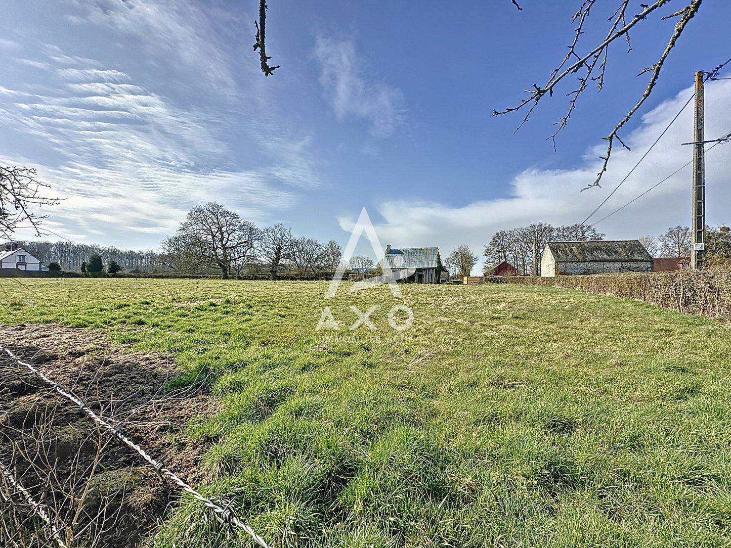 EXCLUSIVITE - Longère à Rénover – 60 m² avec 6600 m² de Terrain à Lamblore (28340)