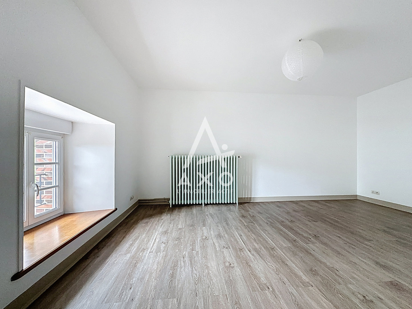 Maison ancienne rénovée de 118 m² avec terrain de 1000 m² à Saint-Victor-de-Buton – Coup de cœur garanti !