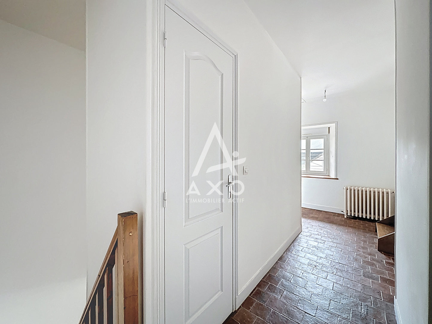 Maison ancienne rénovée de 118 m² avec terrain de 1000 m² à Saint-Victor-de-Buton – Coup de cœur garanti !