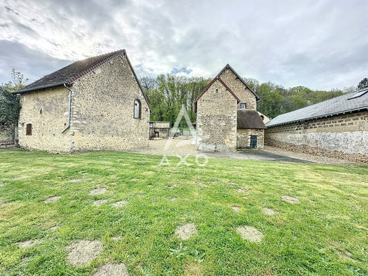 Maison ancienne rénovée de 118 m² avec terrain de 1000 m² à Saint-Victor-de-Buton