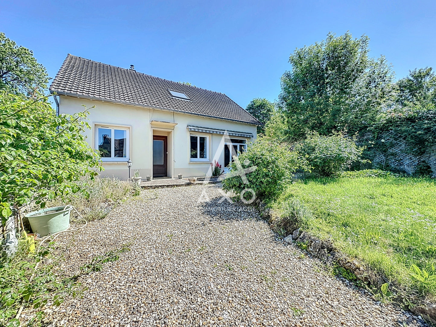 Maison à vendre à Senonches (28250) – Maison de ville 4 chambres avec sous-sol et jardin