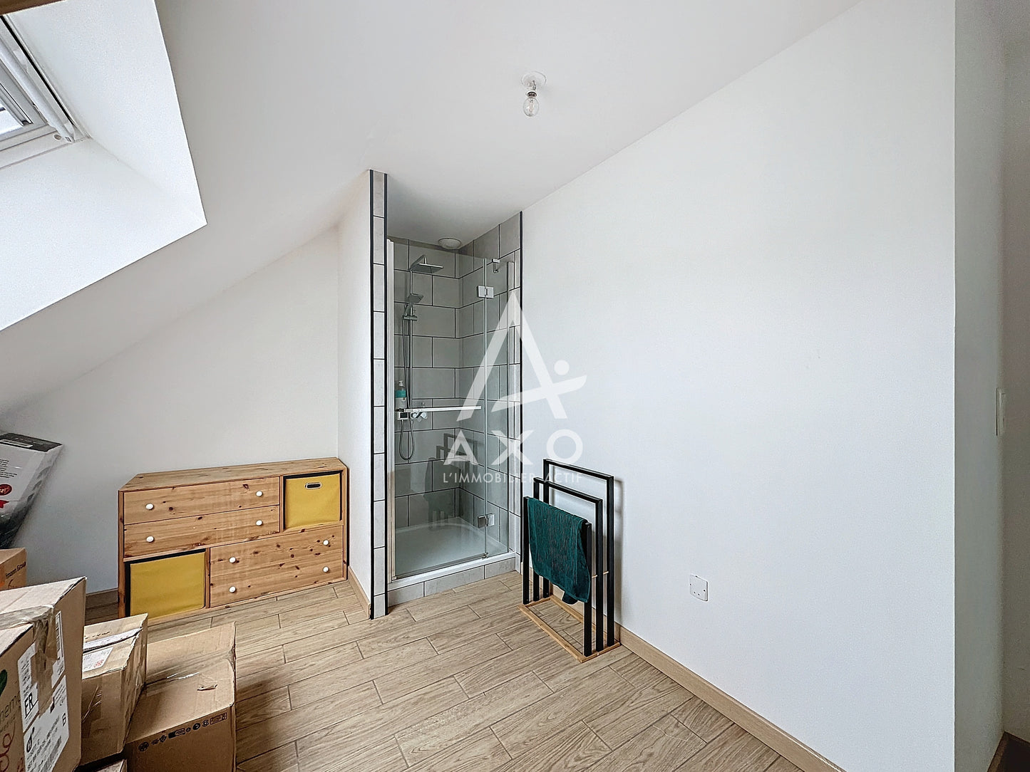 SOUS-COMPROMIS - Pavillon moderne de 160 m² – Saint Aubin des Bois (28300), à 10 km de Chartres
