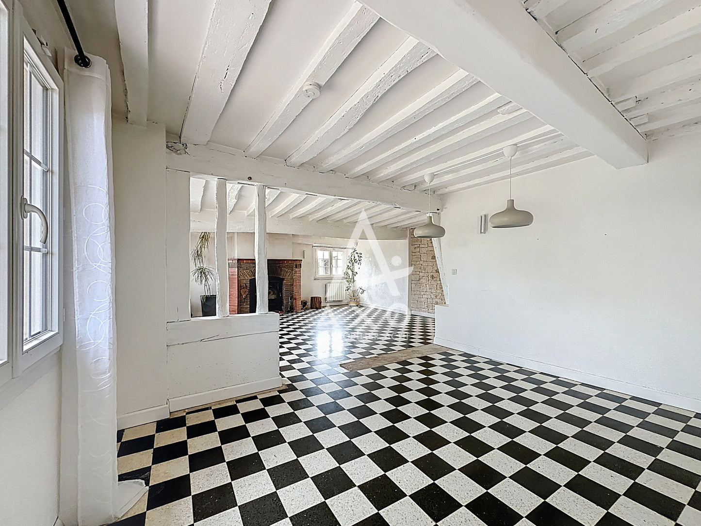 Longère de charme avec piscine et annexes à vendre à Saint-Jean-de-Rebervilliers (28170)