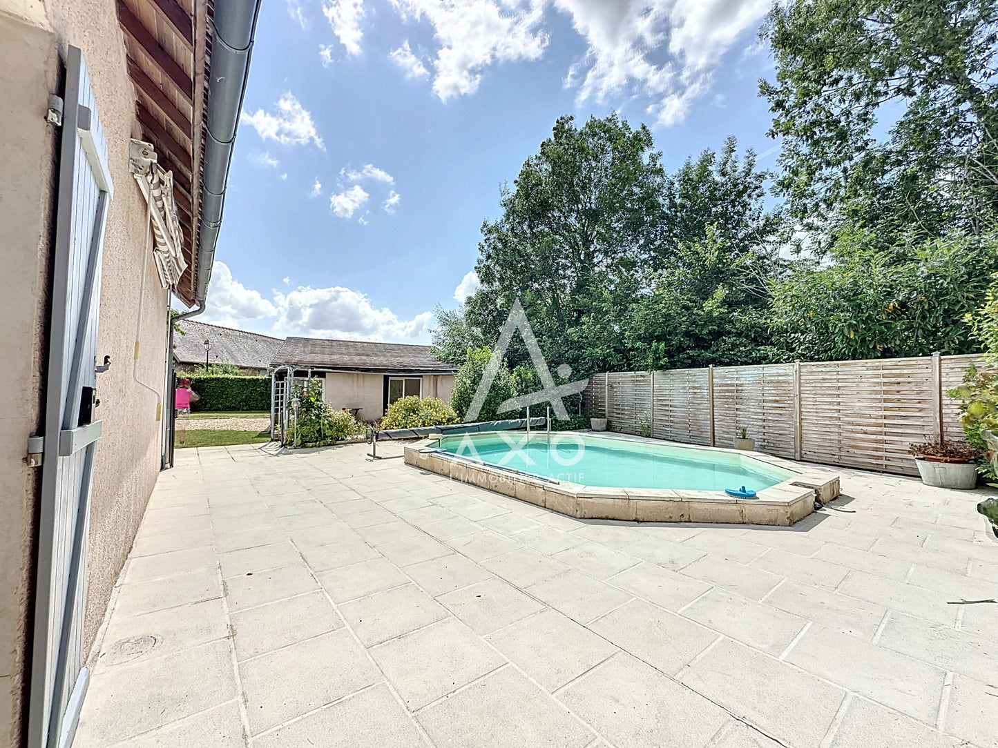 Longère de charme avec piscine et annexes à vendre à Saint-Jean-de-Rebervilliers (28170)