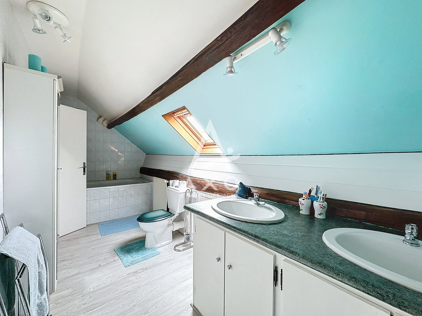 VENDU - Maison de caractère à vendre 9 pièces - 233 m² - Tremblay-les-Villages (28170)