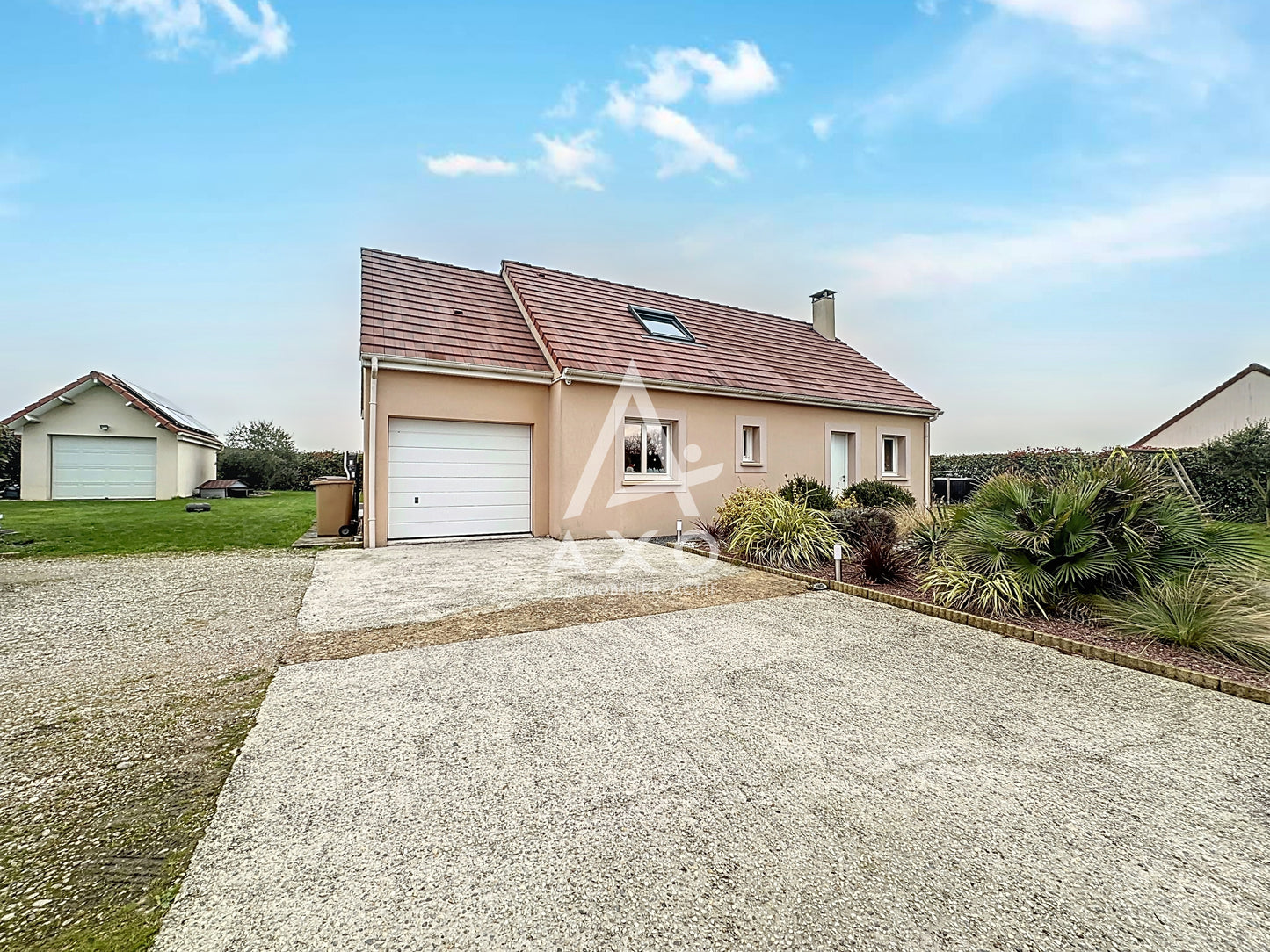 VENDU EN 1 VISITE - Pavillon de 2010 à vendre à Favières (28170) - 141 m² sur terrain de 1206 m²