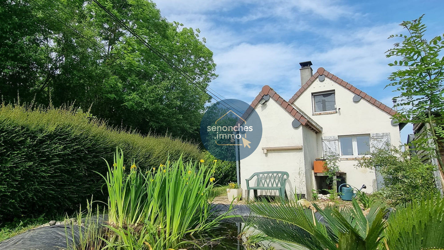 SOUS-COMPROMIS - Maisonnette de 38 m² rénovée, terrain de de 873 m² à Vaupillon