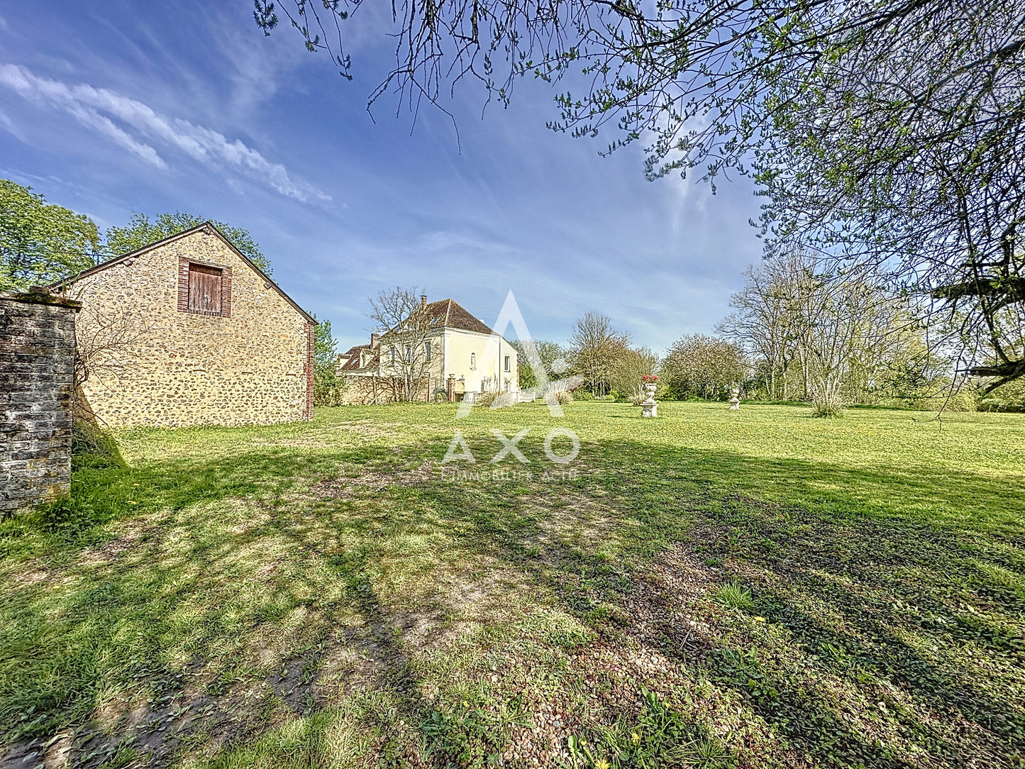 VENDU - Maison de Maître 10 pièces - 274m² - Beaumont-les-Autels (28420)