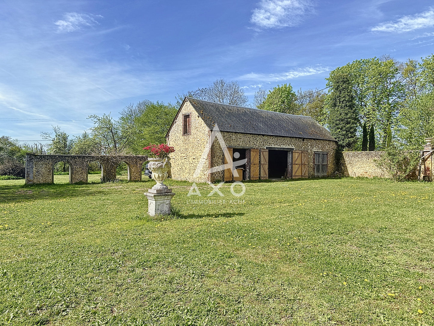 VENDU - Maison de Maître 10 pièces - 274m² - Beaumont-les-Autels (28420)