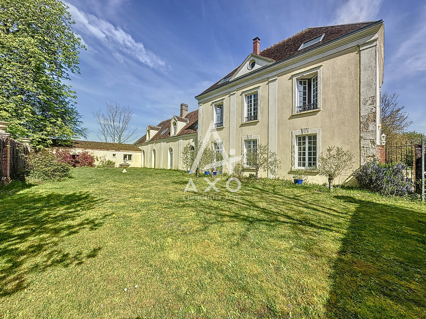 VENDU - Maison de Maître 10 pièces - 274m² - Beaumont-les-Autels (28420)