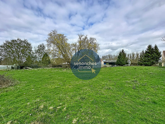 Terrain constructible 2672 m² à Senonches (28250), proche centre-ville