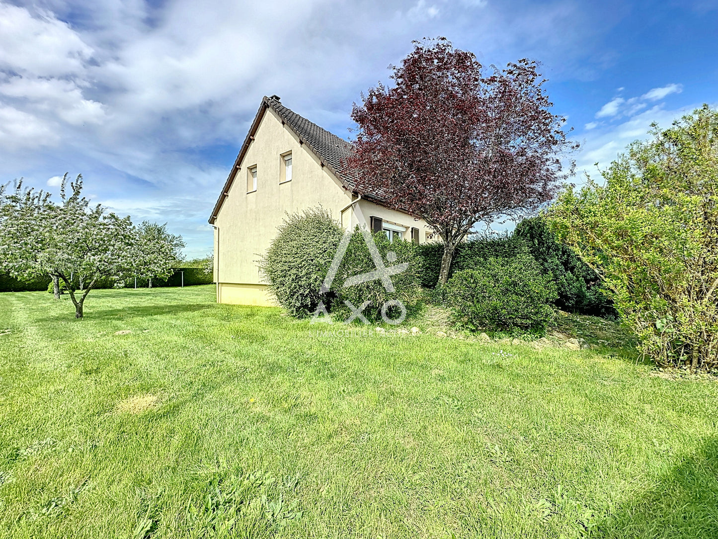 GRANDE VILLA FAMILIALE À LA LOUPE – 5 CHAMBRES – SOUS-SOL TOTAL – TERRAIN DE 1650 M²