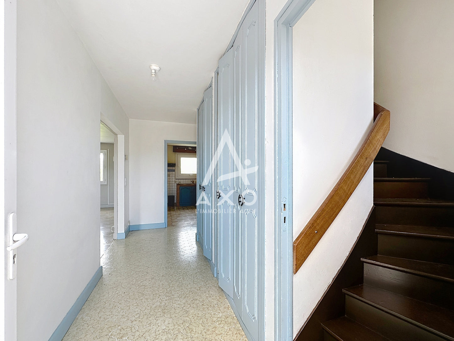 GRANDE VILLA FAMILIALE À LA LOUPE – 5 CHAMBRES – SOUS-SOL TOTAL – TERRAIN DE 1650 M²