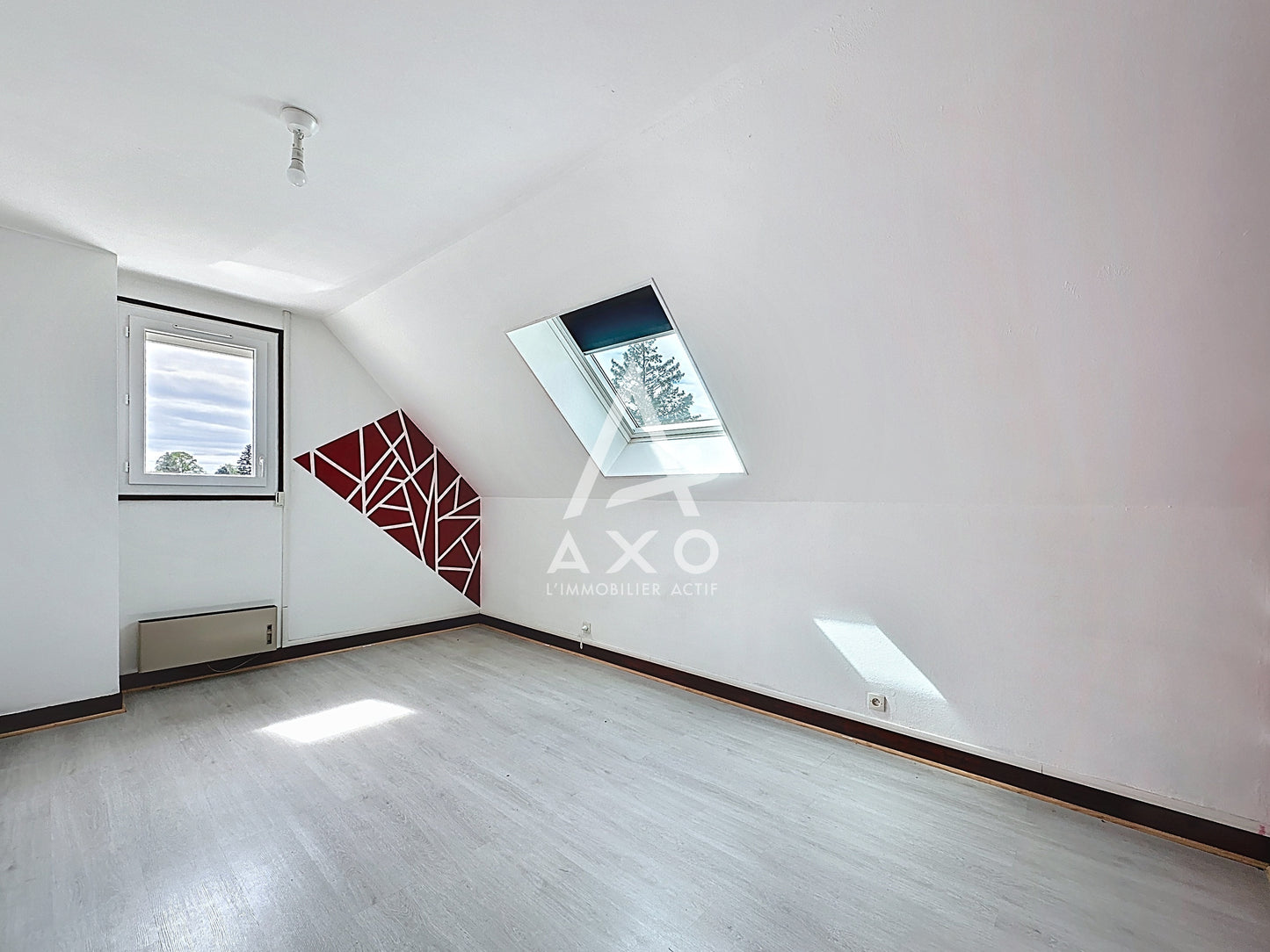 GRANDE VILLA FAMILIALE À LA LOUPE – 5 CHAMBRES – SOUS-SOL TOTAL – TERRAIN DE 1650 M²