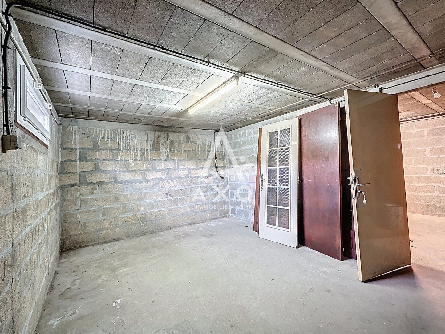 GRANDE VILLA FAMILIALE À LA LOUPE – 5 CHAMBRES – SOUS-SOL TOTAL – TERRAIN DE 1650 M²