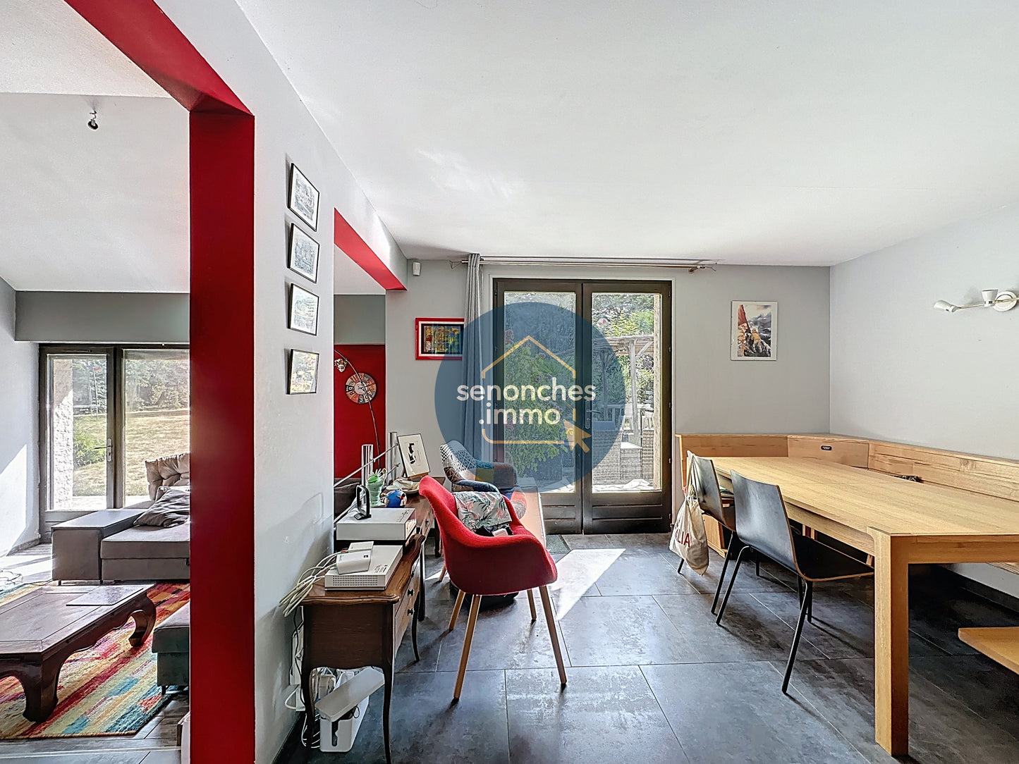 Villa d'architecte avec piscine à vendre à Saint-Éliph 28240 - Maison familiale et studio indépendant