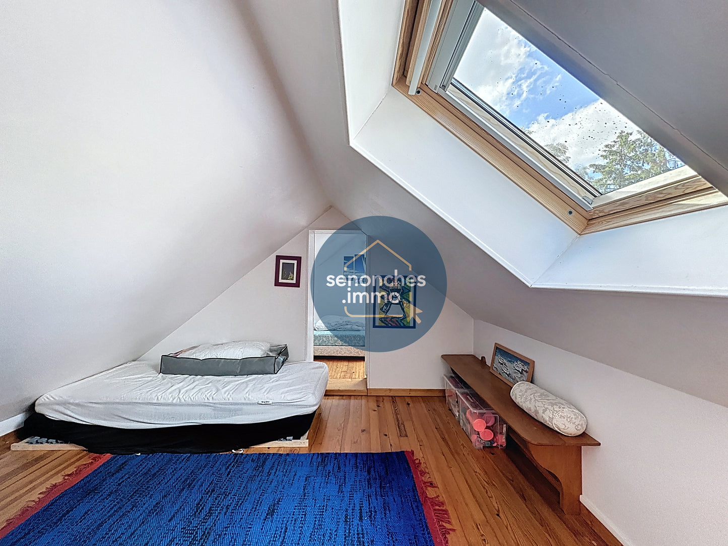 Villa d'architecte avec piscine à vendre à Saint-Éliph 28240 - Maison familiale et studio indépendant