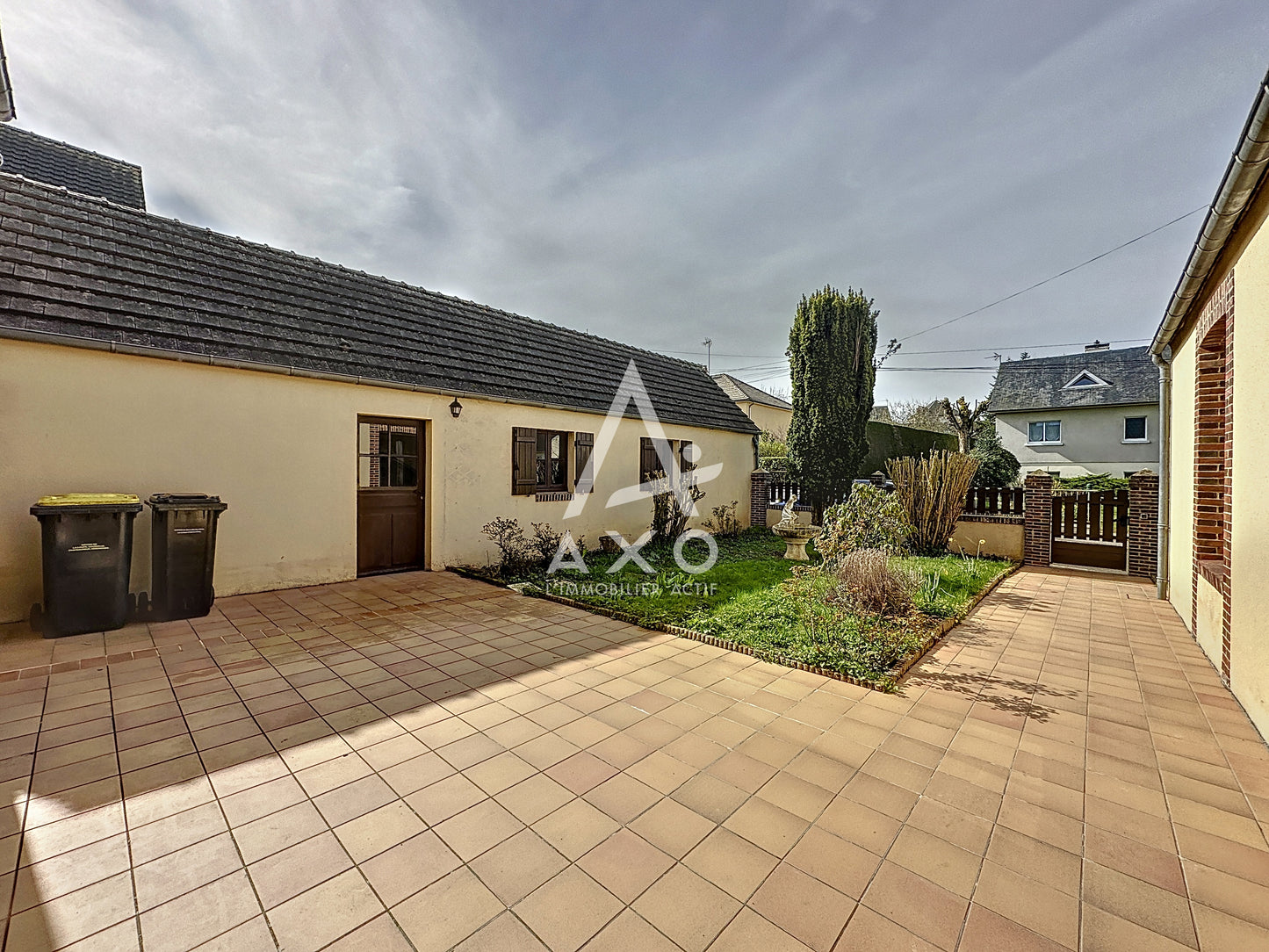 VENDU - Villa familiale à vendre 8 pièces - 226 m² - La Loupe (28240)