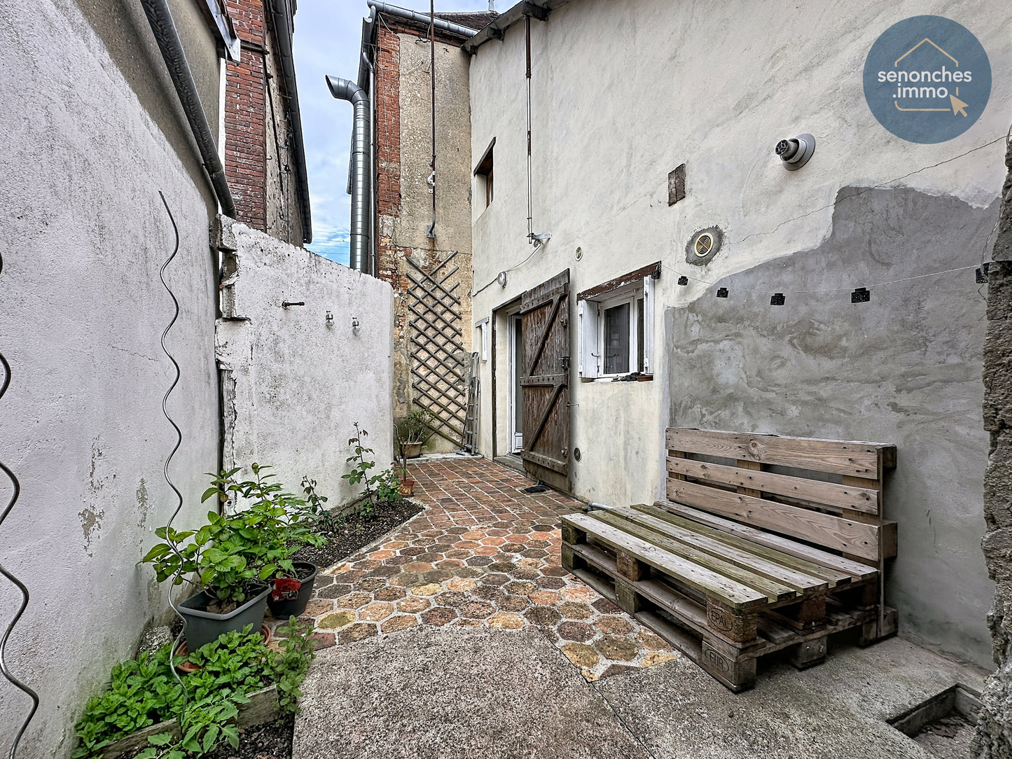 Maison de ville à vendre à Châteauneuf-en-Thymerais (28170) – 109 m² avec grande pièce de vie