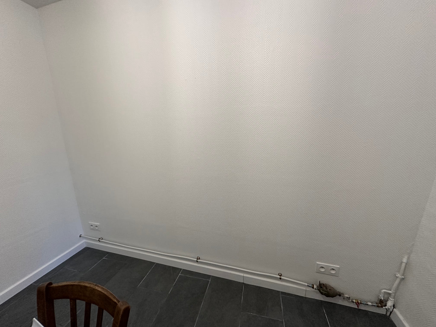 ❌ Loué  - Studio refait à neuf - 20 m² - Senonches (28250)