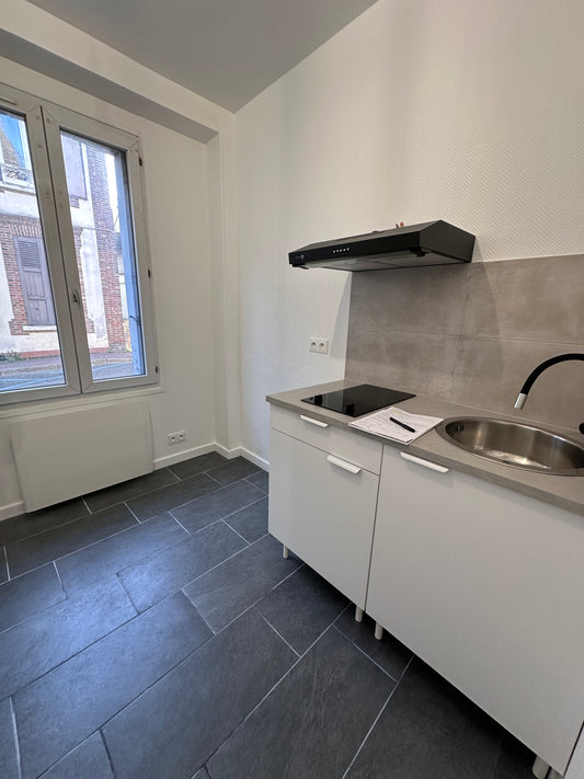 ❌ Loué  - Studio refait à neuf - 20 m² - Senonches (28250)