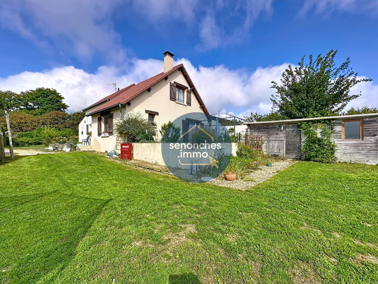Maison ancienne de 131 m² rénovée avec terrain et dépendances à Belhomert 28240