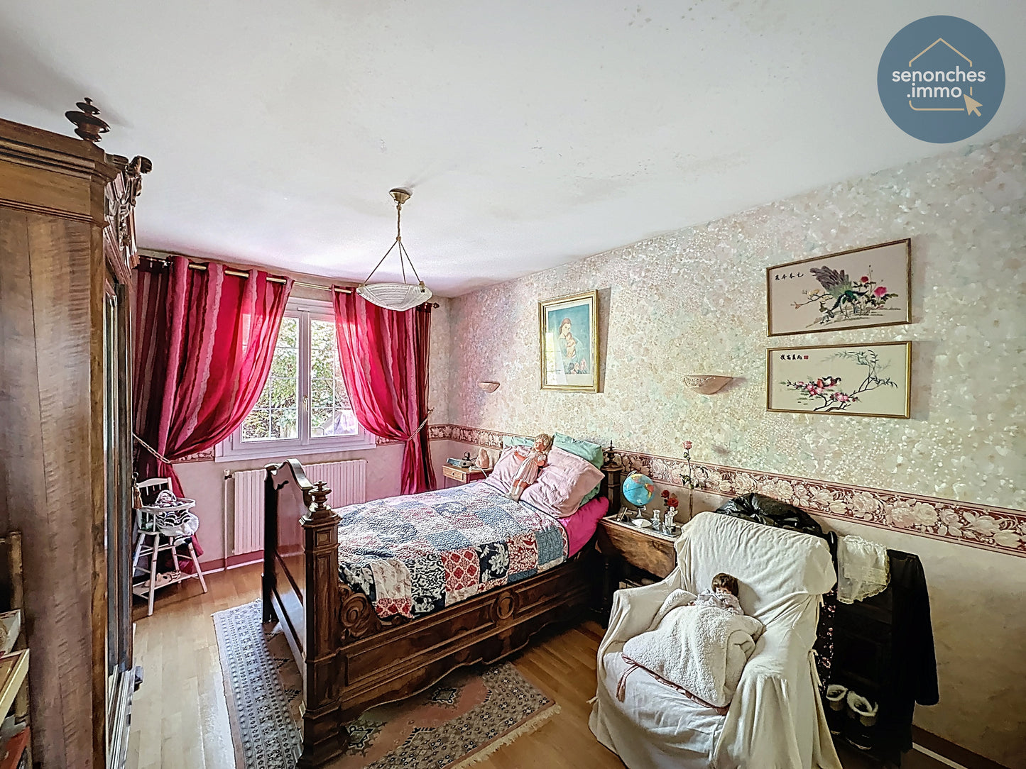 Deuxième chambre avec vue jardin propriété résidentielle Le Coudray
