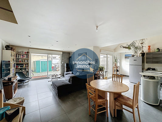 EXCLUSIVITE - Maison de centre-ville rénovée à vendre à Senonches