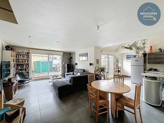 Maison rénovée en centre-ville à vendre à Senonches