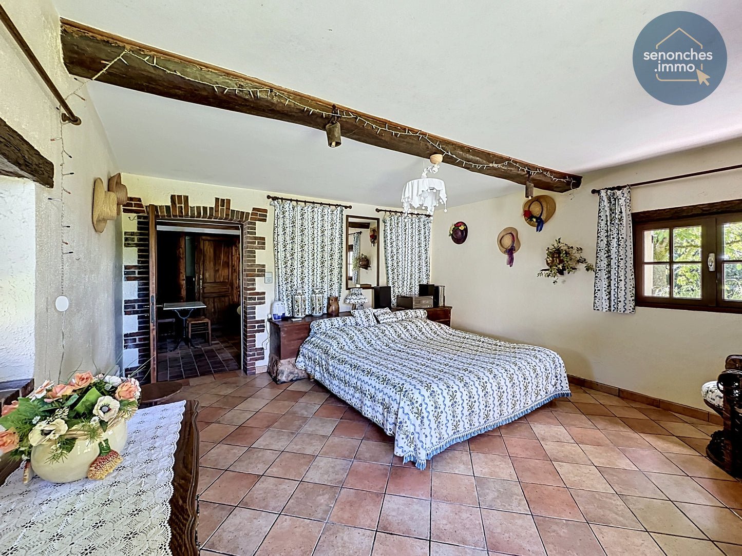 Longères anciennes à vendre à Favières (28170) – Ensemble immobilier de charme avec jardin arboré