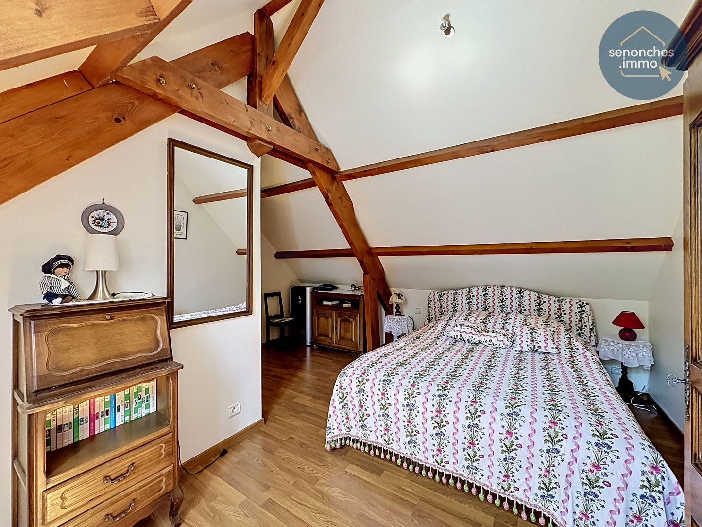 Longères anciennes à vendre à Favières (28170) – Ensemble immobilier de charme avec jardin arboré