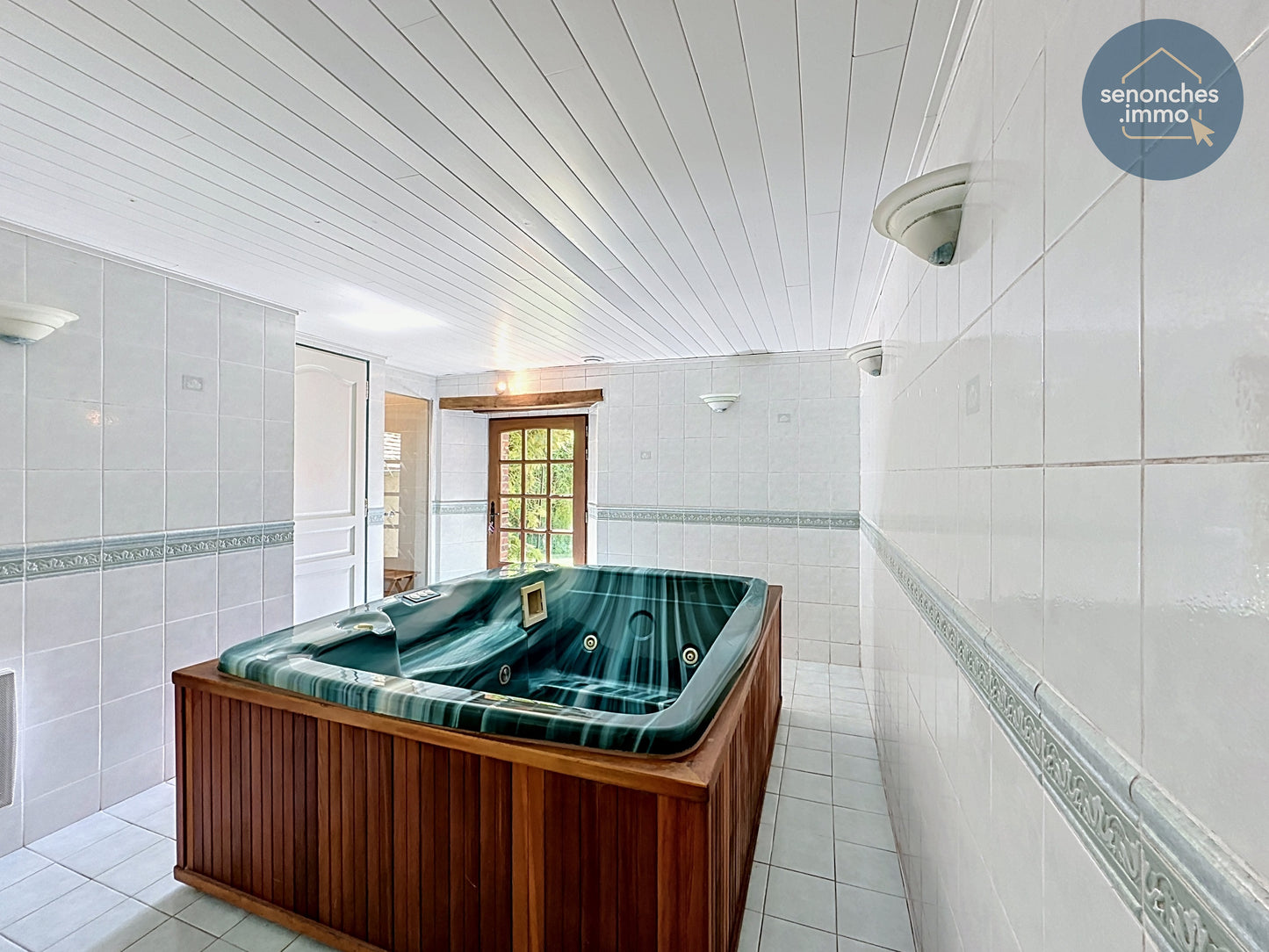 Longères anciennes à vendre à Favières (28170) – Ensemble immobilier de charme avec jardin arboré