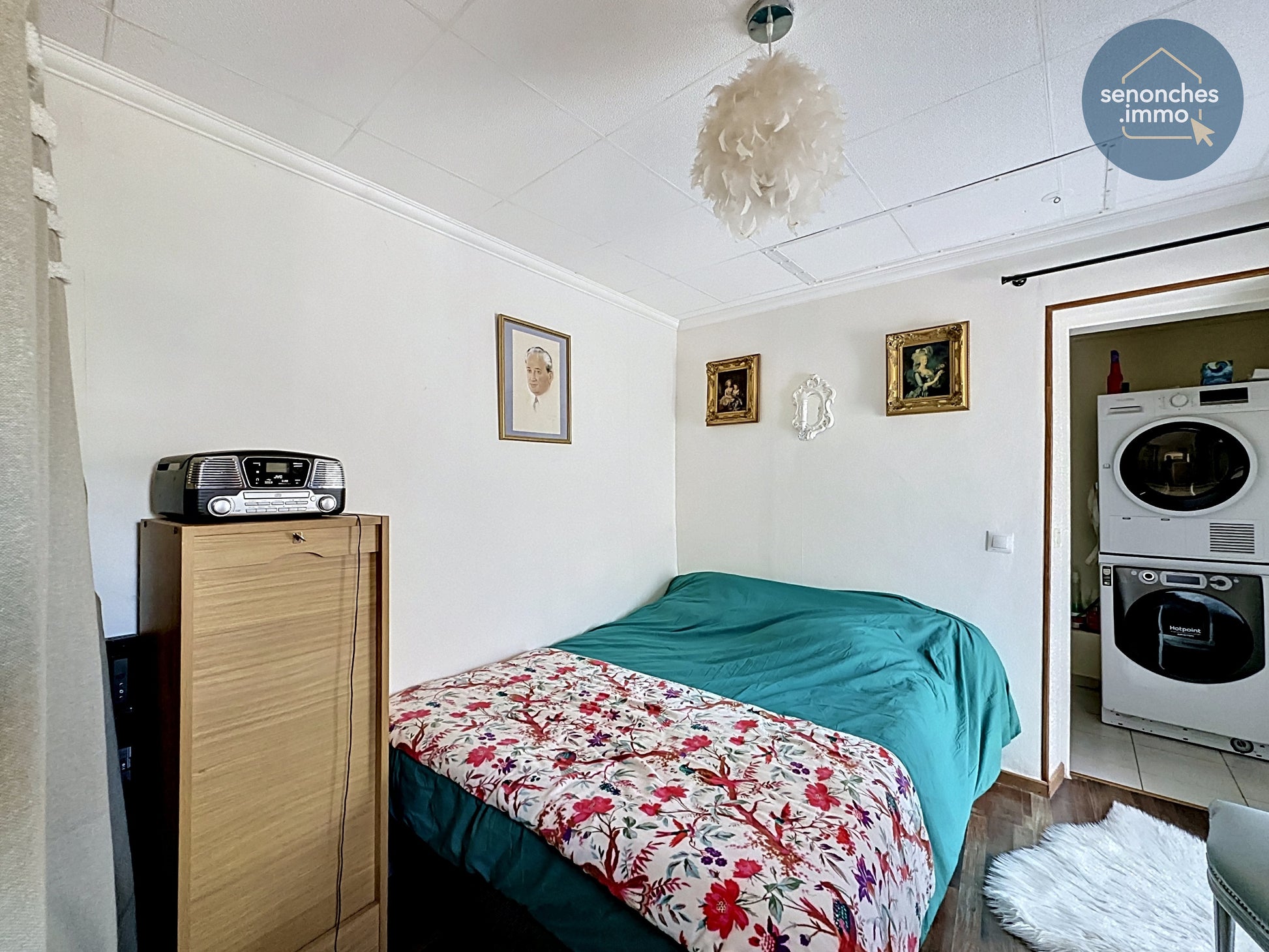 Chambre en rez-de-chaussée avec dressing et salle d’eau – Maison Senonches