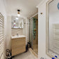 Salle d'eau douche de la longère à vendre en centre-ville de Senonches