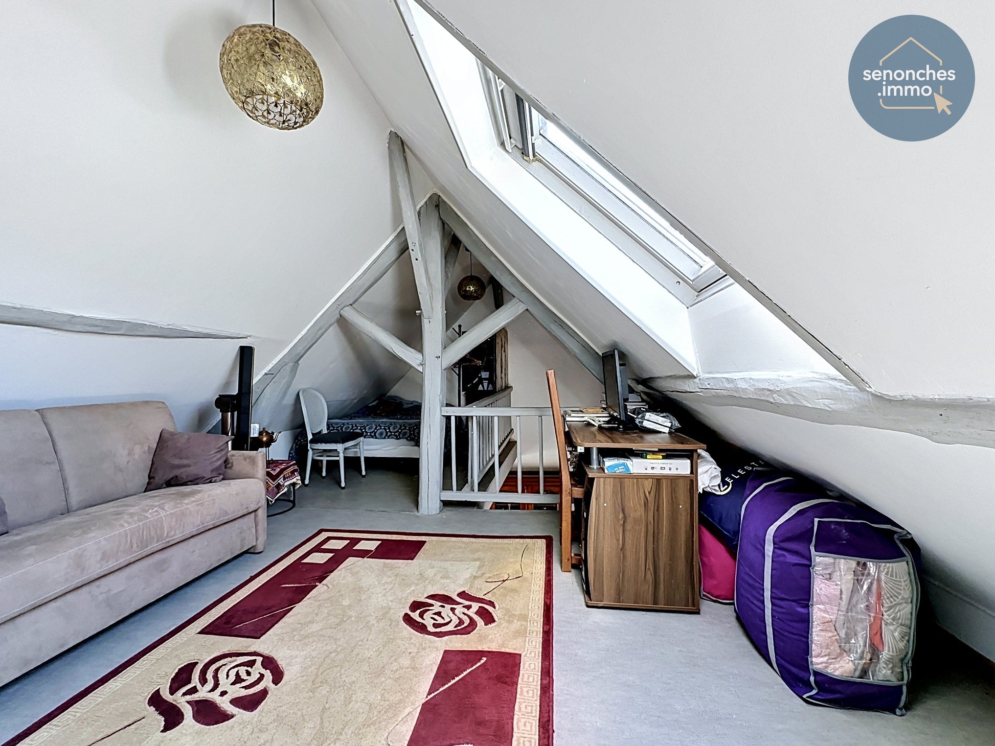 Mezzanine de 23 m² ouverte – Espace polyvalent dans maison Senonches