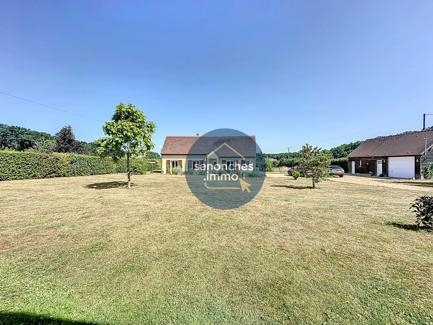 Pavillon plain-pied à vendre à Jaudrais 28250, 114 m², terrain 2381 m², 4 chambres, annexe garage & hangar