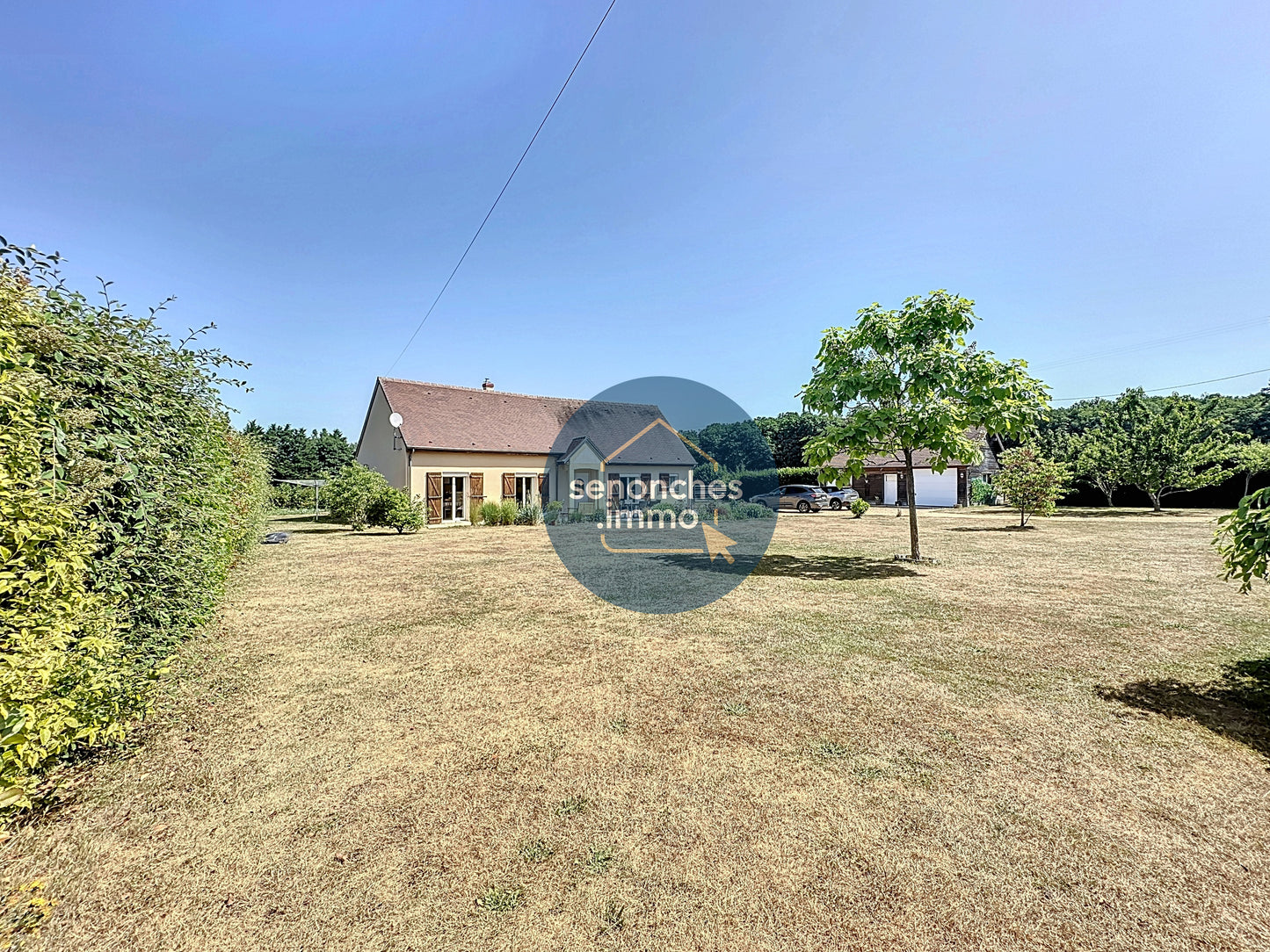 Pavillon plain-pied à vendre à Jaudrais 28250, 114 m², terrain 2381 m², 4 chambres, annexe garage & hangar