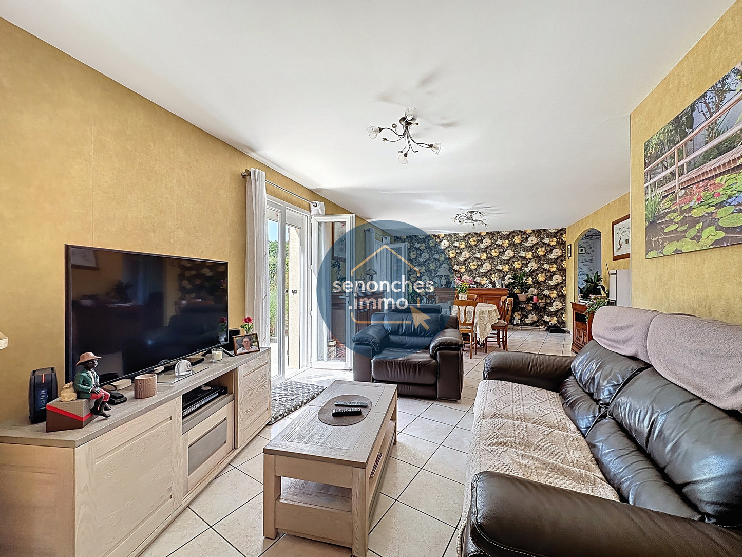 Pavillon plain-pied à vendre à Jaudrais 28250, 114 m², terrain 2381 m², 4 chambres, annexe garage & hangar