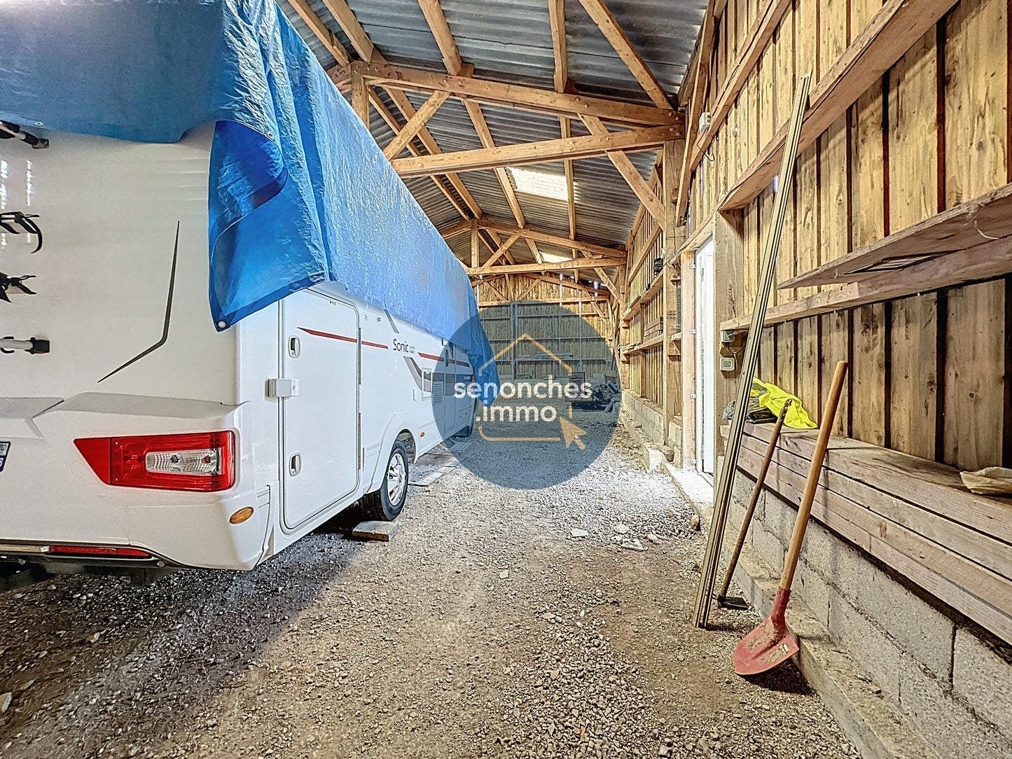 Pavillon plain-pied à vendre à Jaudrais 28250, 114 m², terrain 2381 m², 4 chambres, annexe garage & hangar