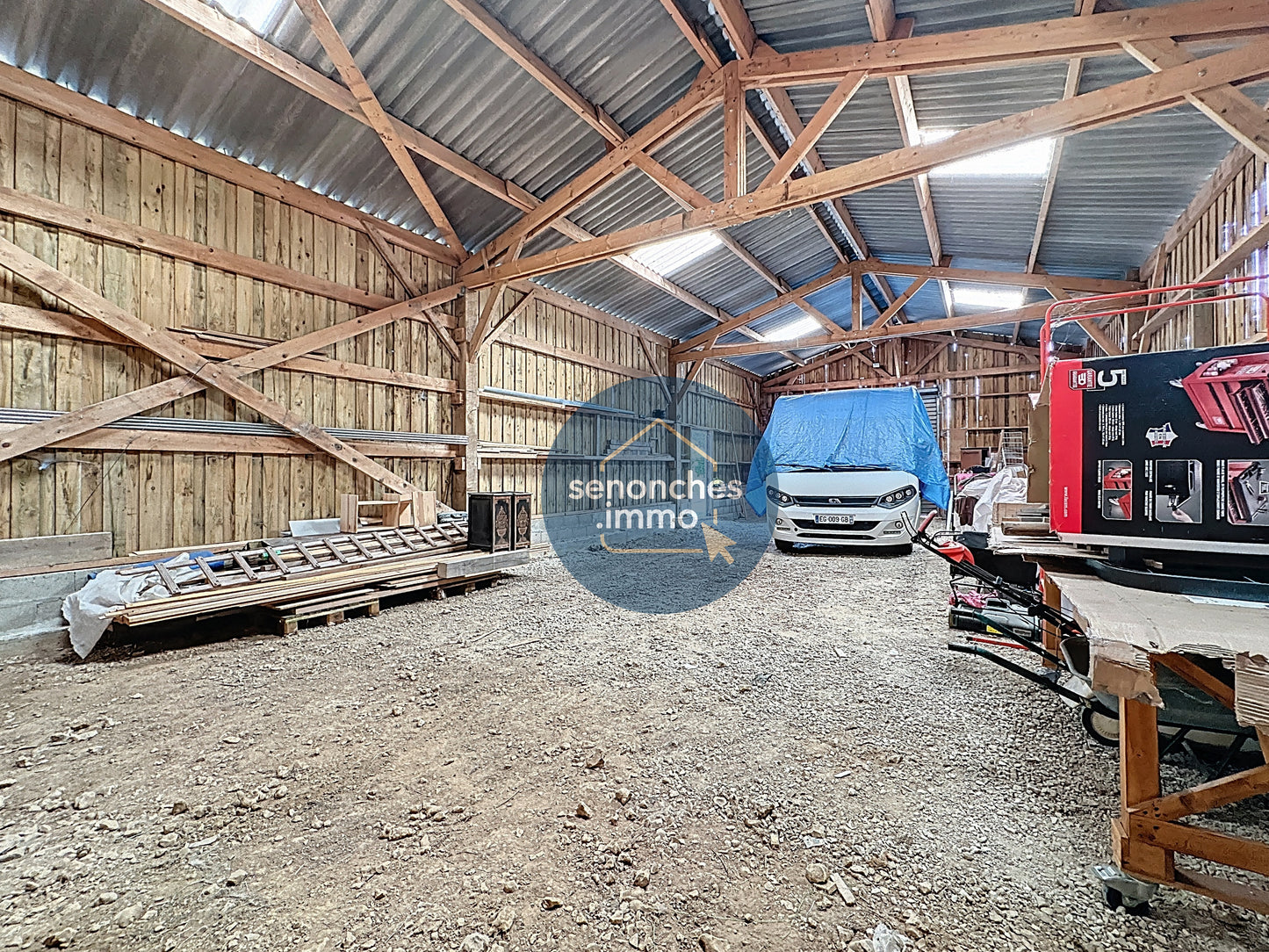 Pavillon plain-pied à vendre à Jaudrais 28250, 114 m², terrain 2381 m², 4 chambres, annexe garage & hangar