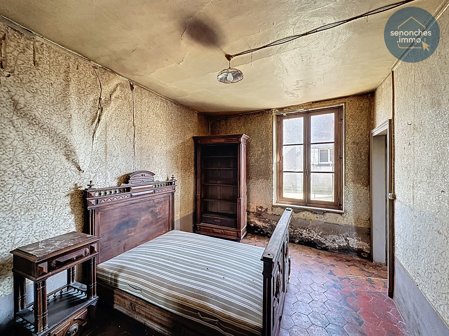 Maison ancienne à Senonches à rénover avec dépendances et terrain de plus d’1 hectare